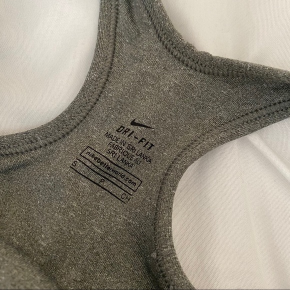 Nike Gray Sports bra NWOT - Picture 3 of 3